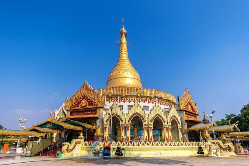 Rose Palace Hotel Yangon Exteriör bild